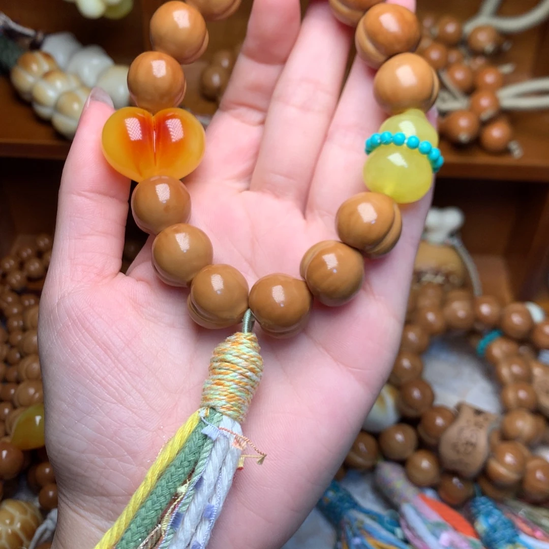 吊坠猴头核桃新款屁桃手持定制