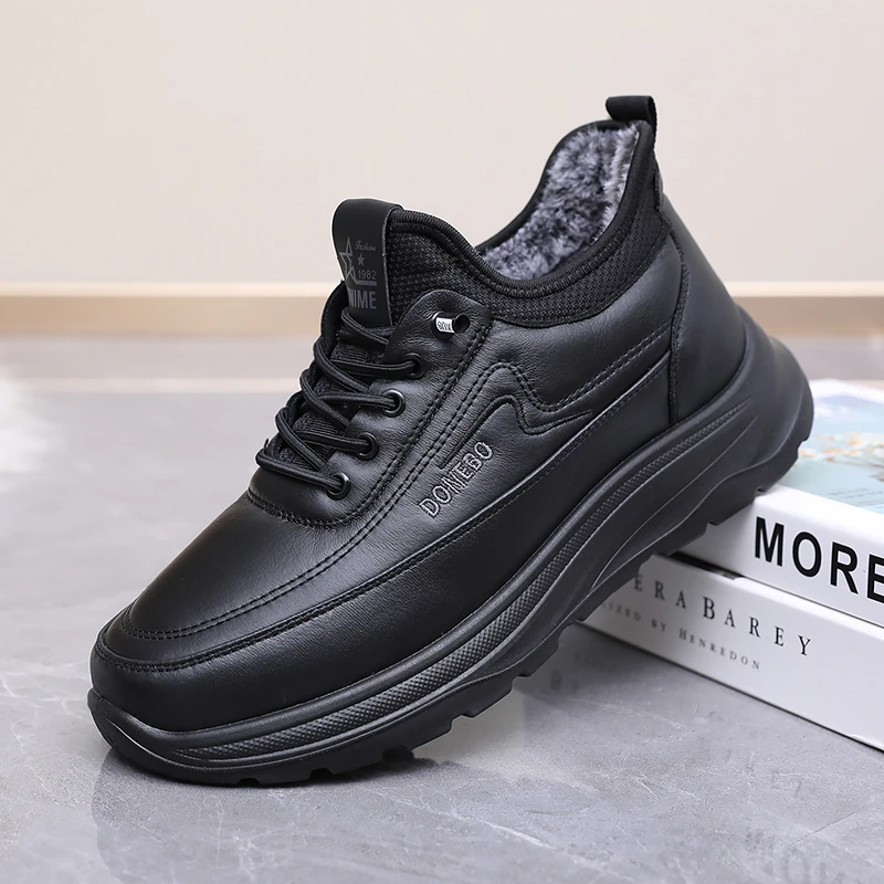 老北京布鞋冬季男棉鞋中老年爸爸加厚轻便防滑棉靴防水加绒户外靴