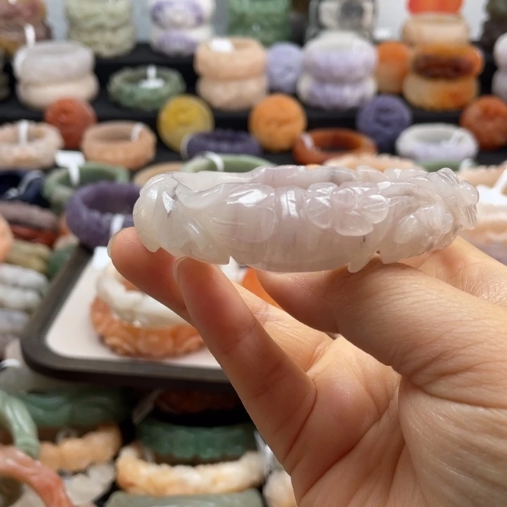 石英质玉未镶嵌手镯