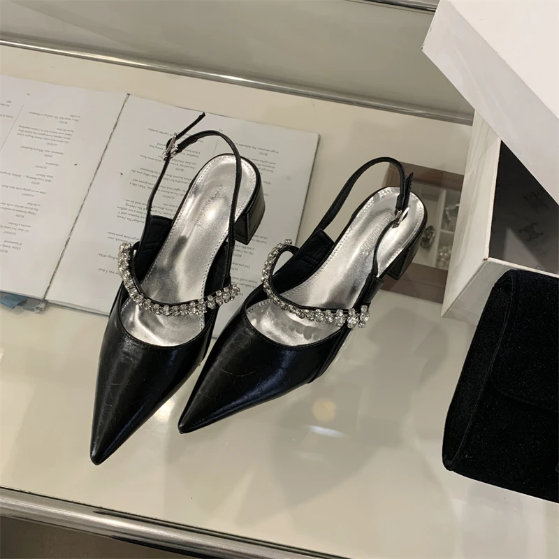 高跟银色包头凉鞋女鞋2025年夏季新款一字带水钻尖头浅口中跟单鞋