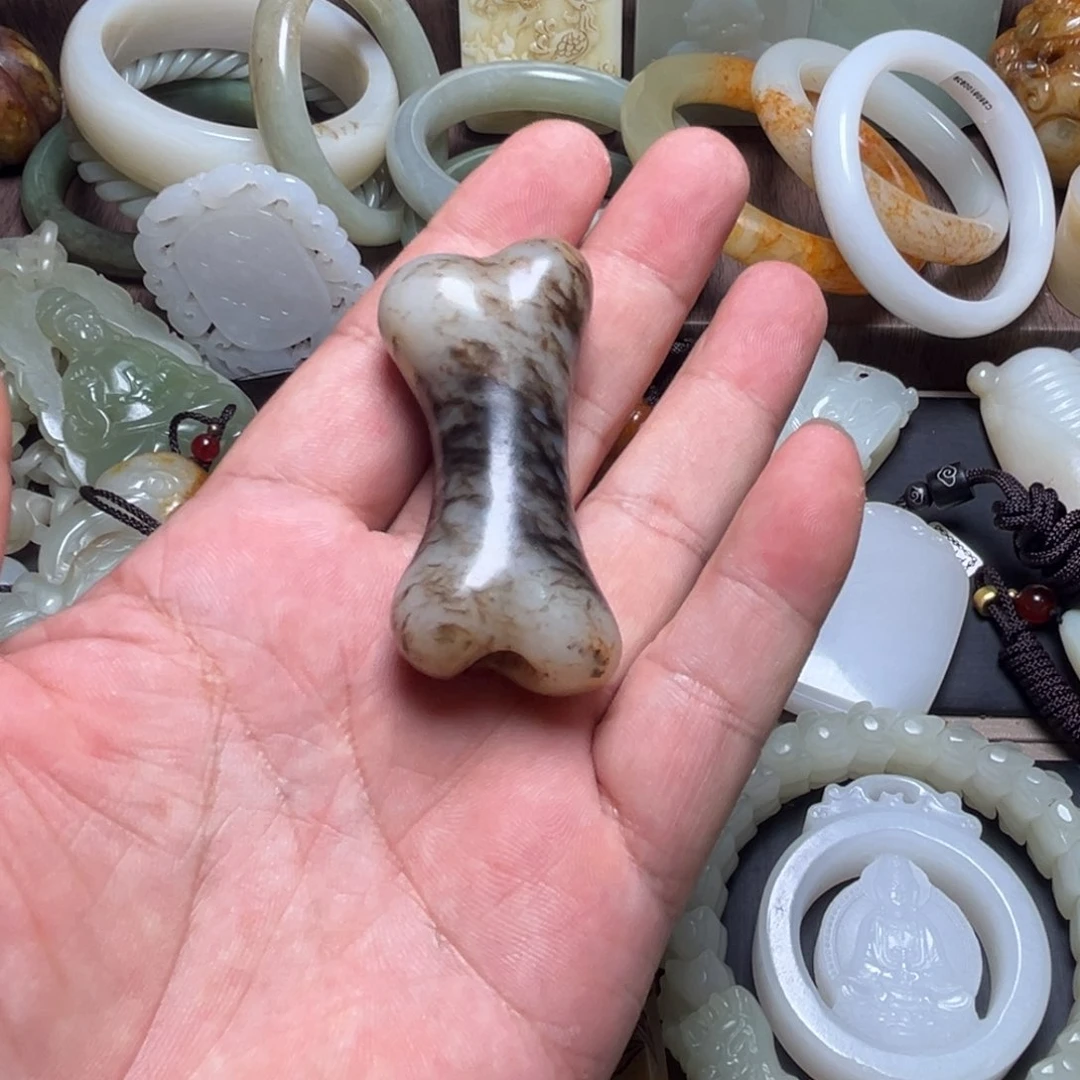 居***轩和田玉未镶嵌颈饰