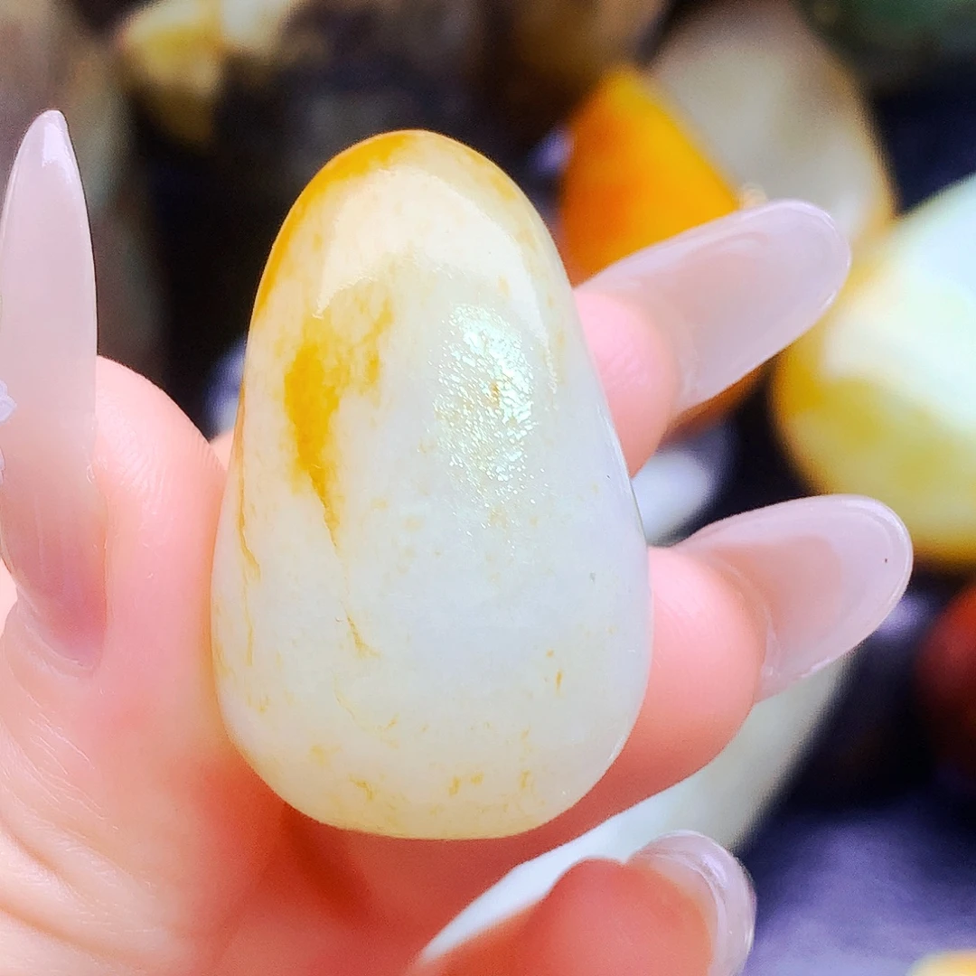 未镶嵌和田玉（糖玉）把件