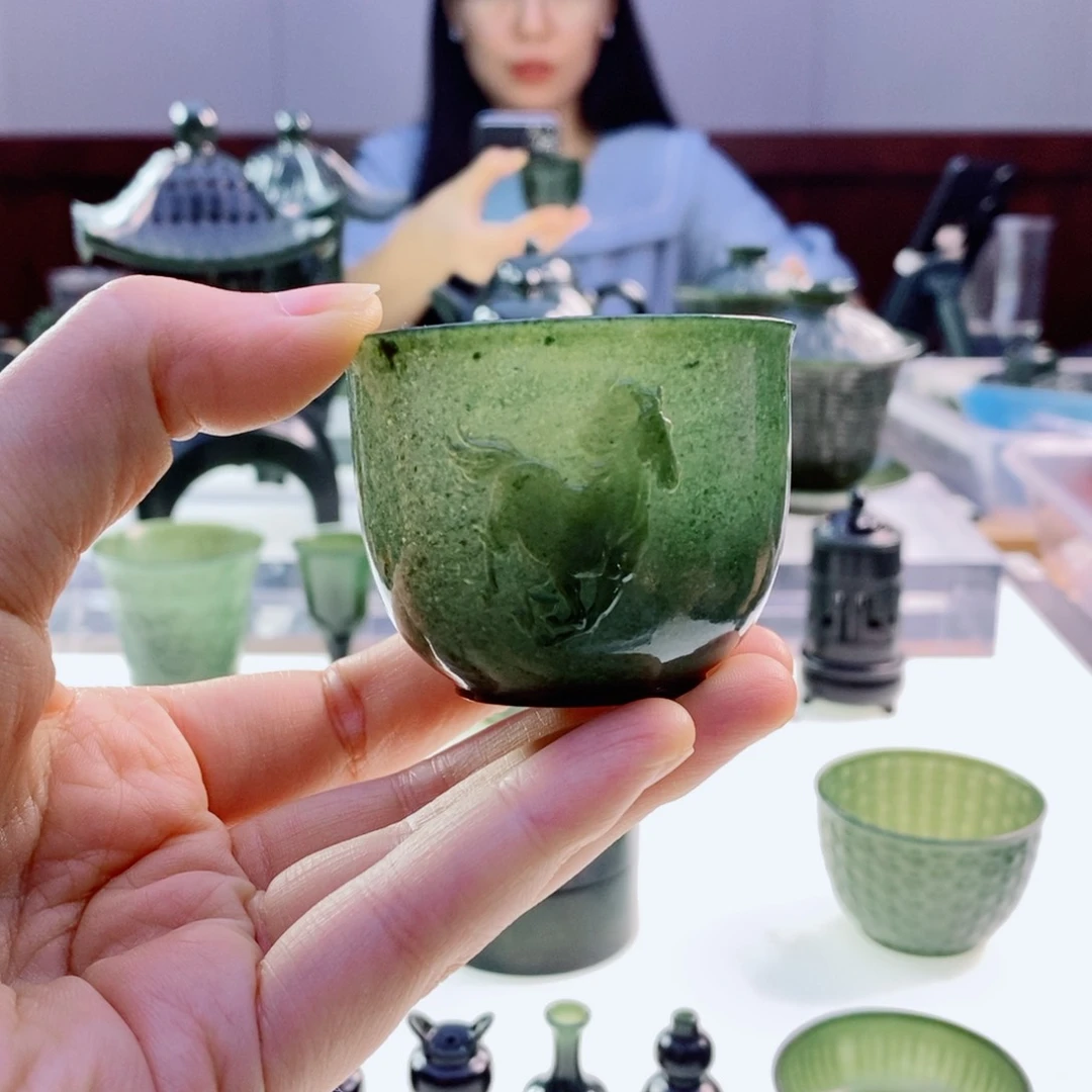 未镶嵌和田玉（青玉）摆件