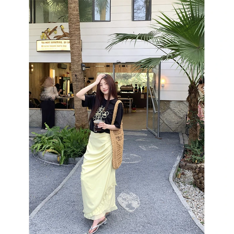 2025秋季新款修身显瘦印简约气质花圆领T恤上衣休闲宽松百搭长裙