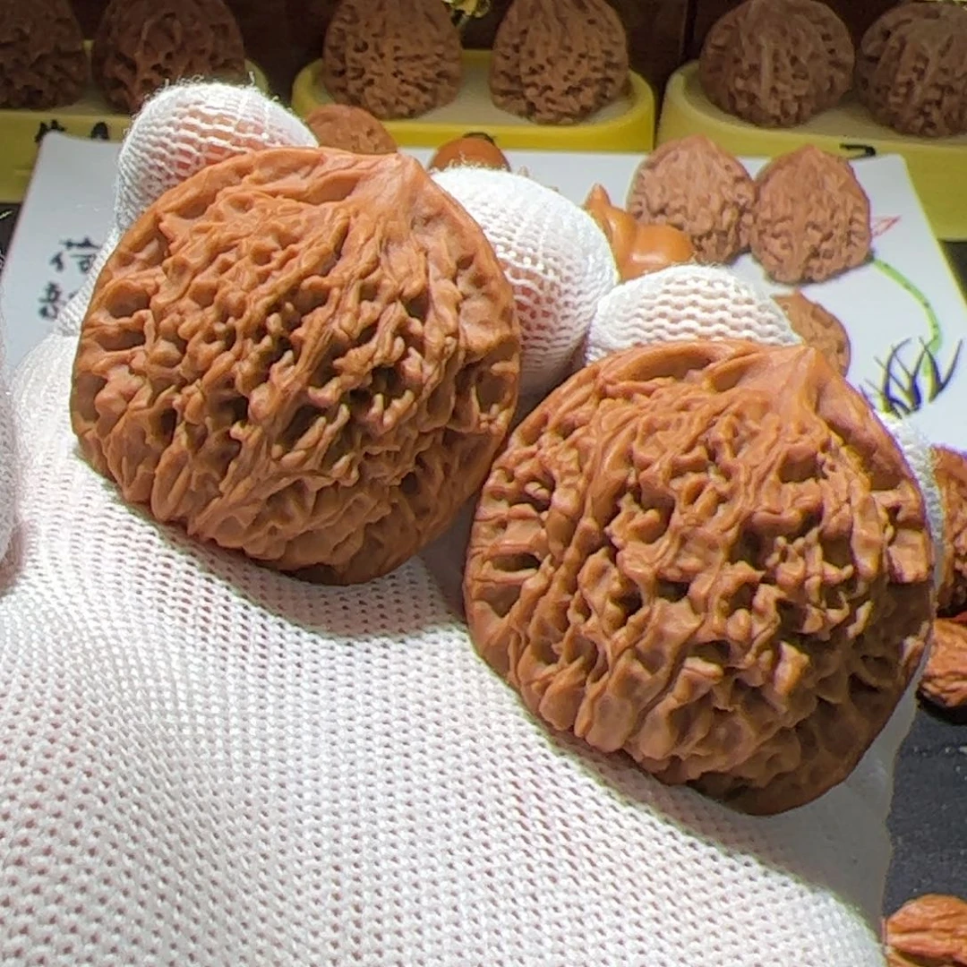 文玩核桃把件宝*龙行天下