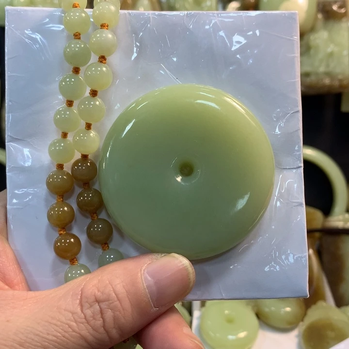 和田玉挂件未镶嵌