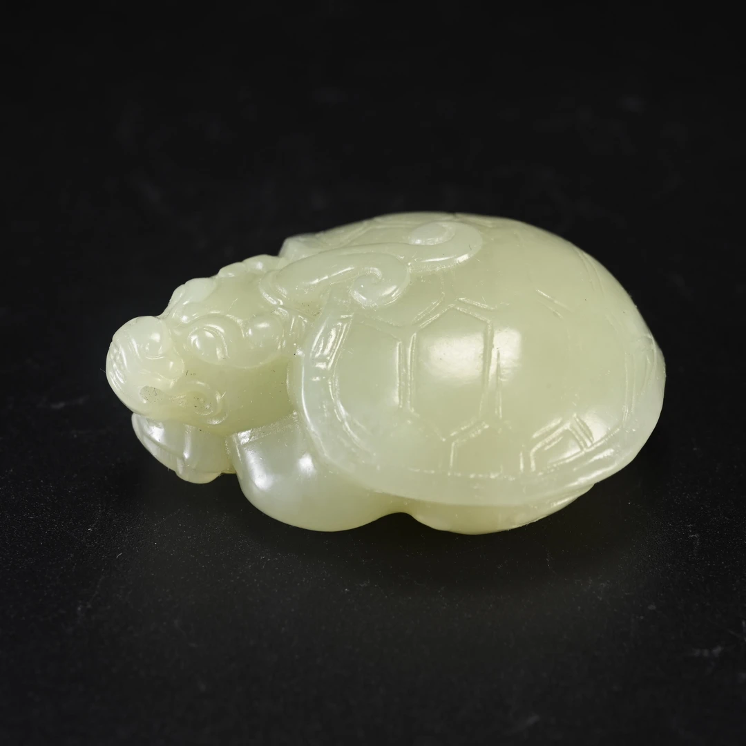 lot8816和田玉黄玉龙龟挂件/保利