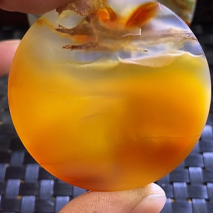 把***诗玛瑙/玉髓未镶嵌颈饰