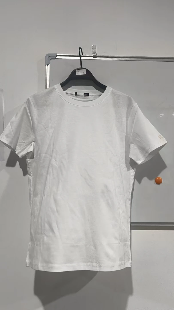 小二哥   男士白色纯色合体短袖  剪标W62