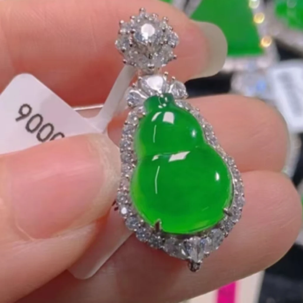 天然翡翠a货葫芦吊坠