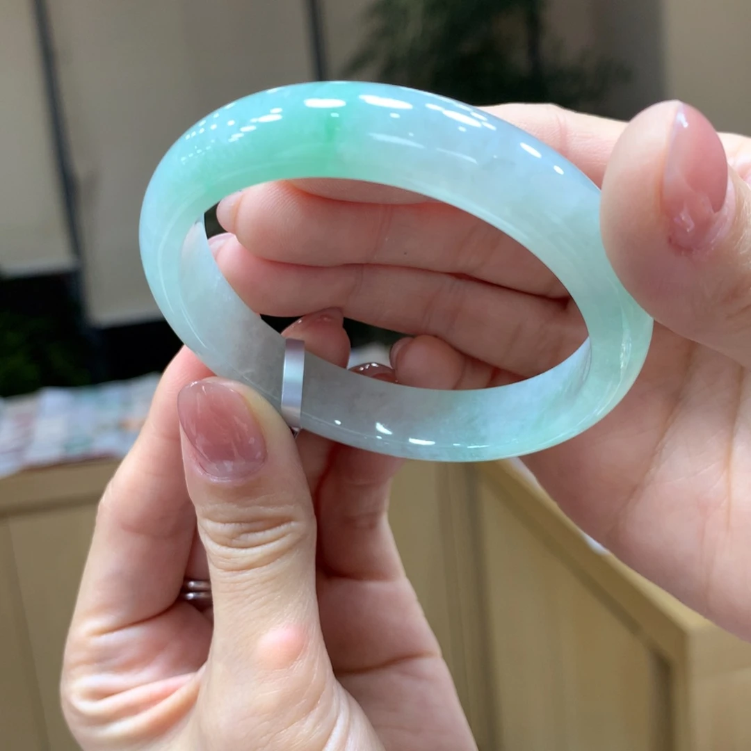 未镶嵌手镯翡翠不退不换