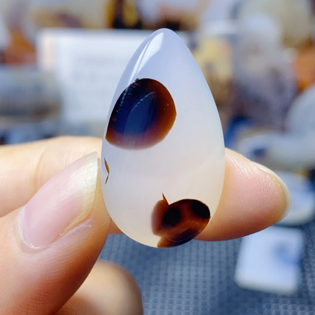 玛瑙/玉髓未镶嵌珠宝奇石