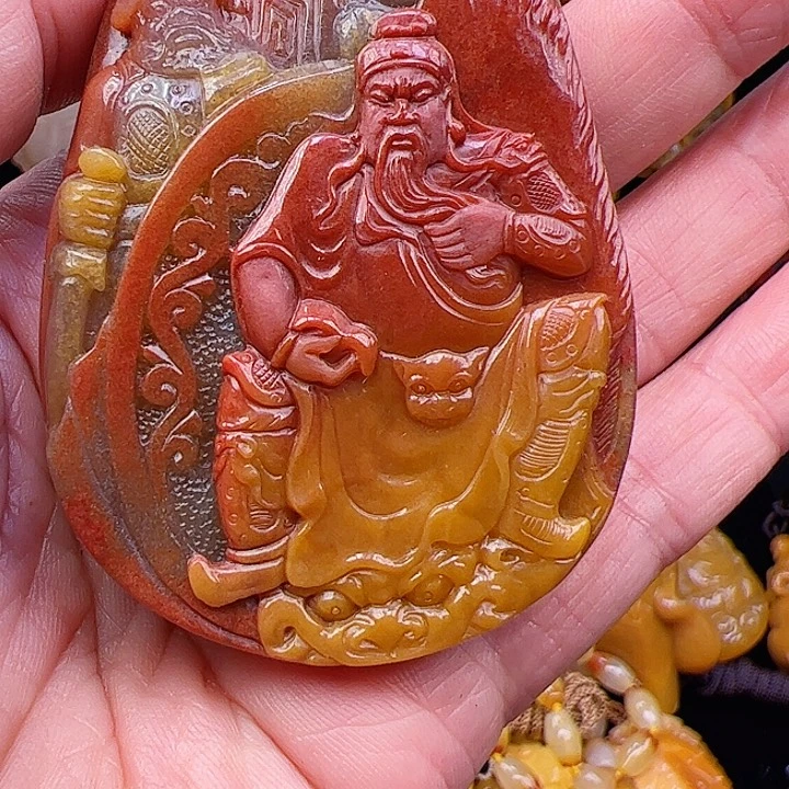 逍***明石英质玉（黄龙玉）合金颈饰