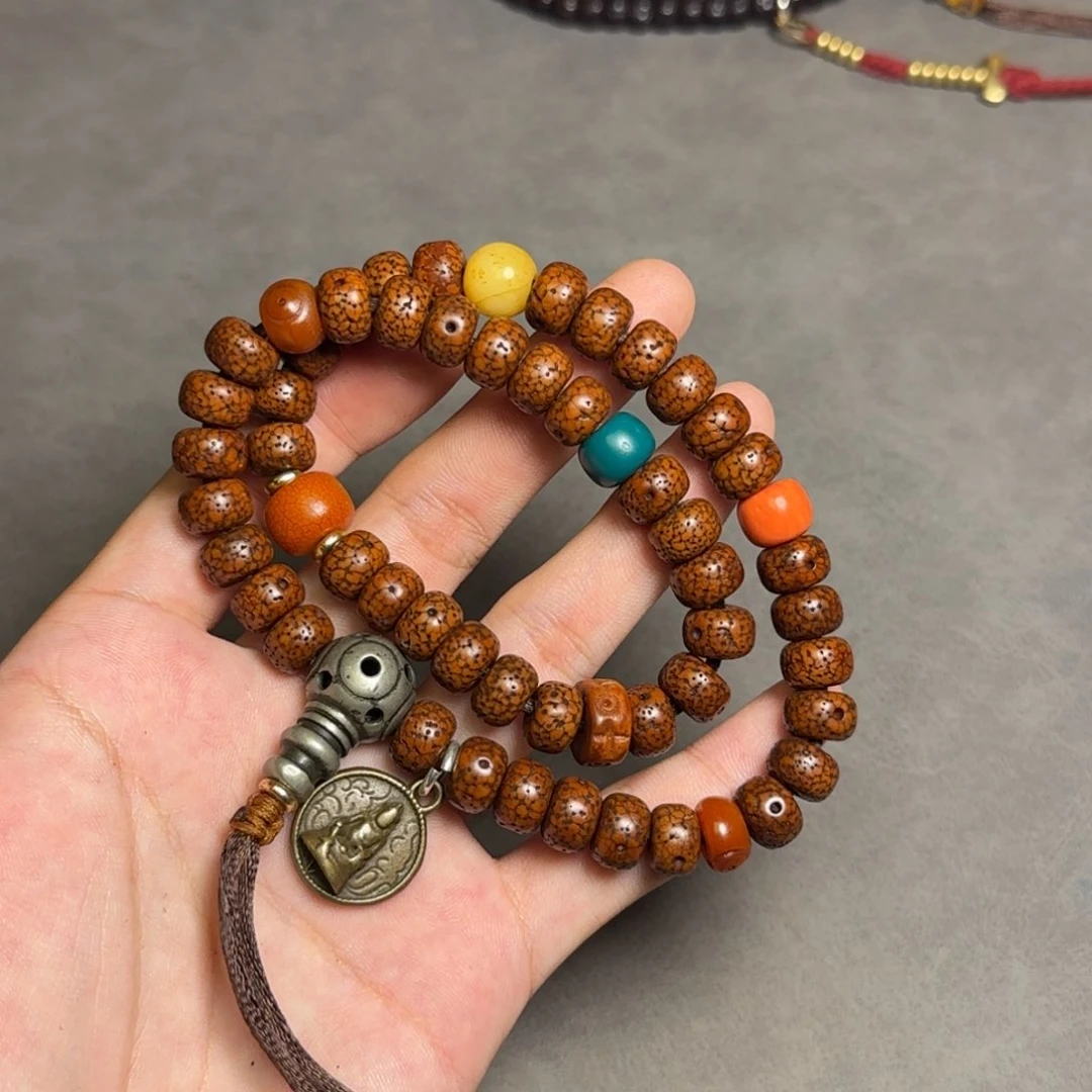 琉璃颈饰用****9琉璃颈饰