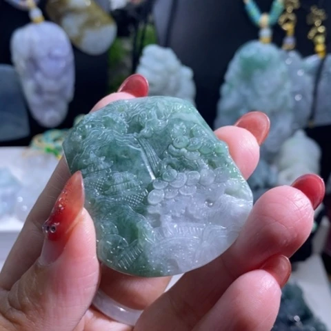 【闪购商品】颈饰未镶嵌翡翠山水