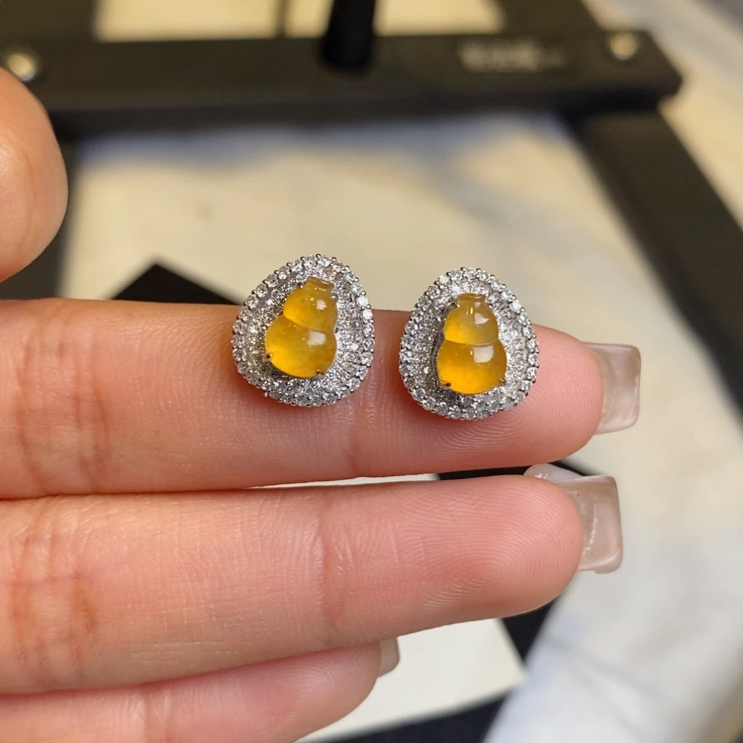 翡翠耳饰18K金镶嵌设计款葫芦耳钉