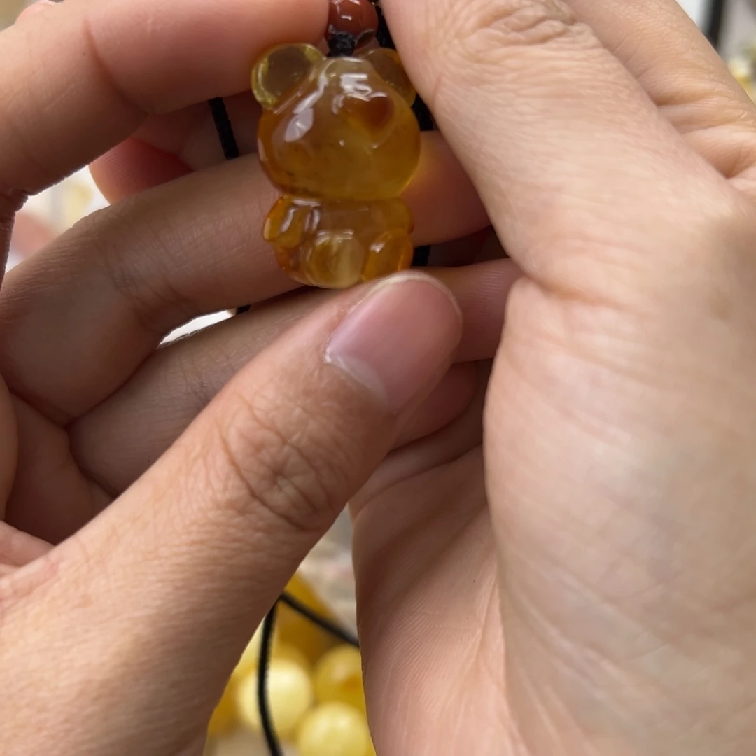 琥珀珠宝奇石未镶嵌