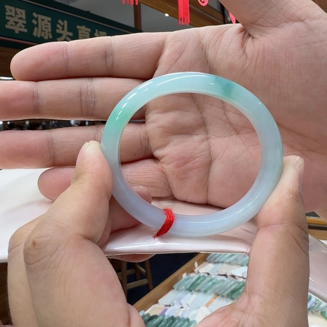 翡翠手镯未镶嵌买断