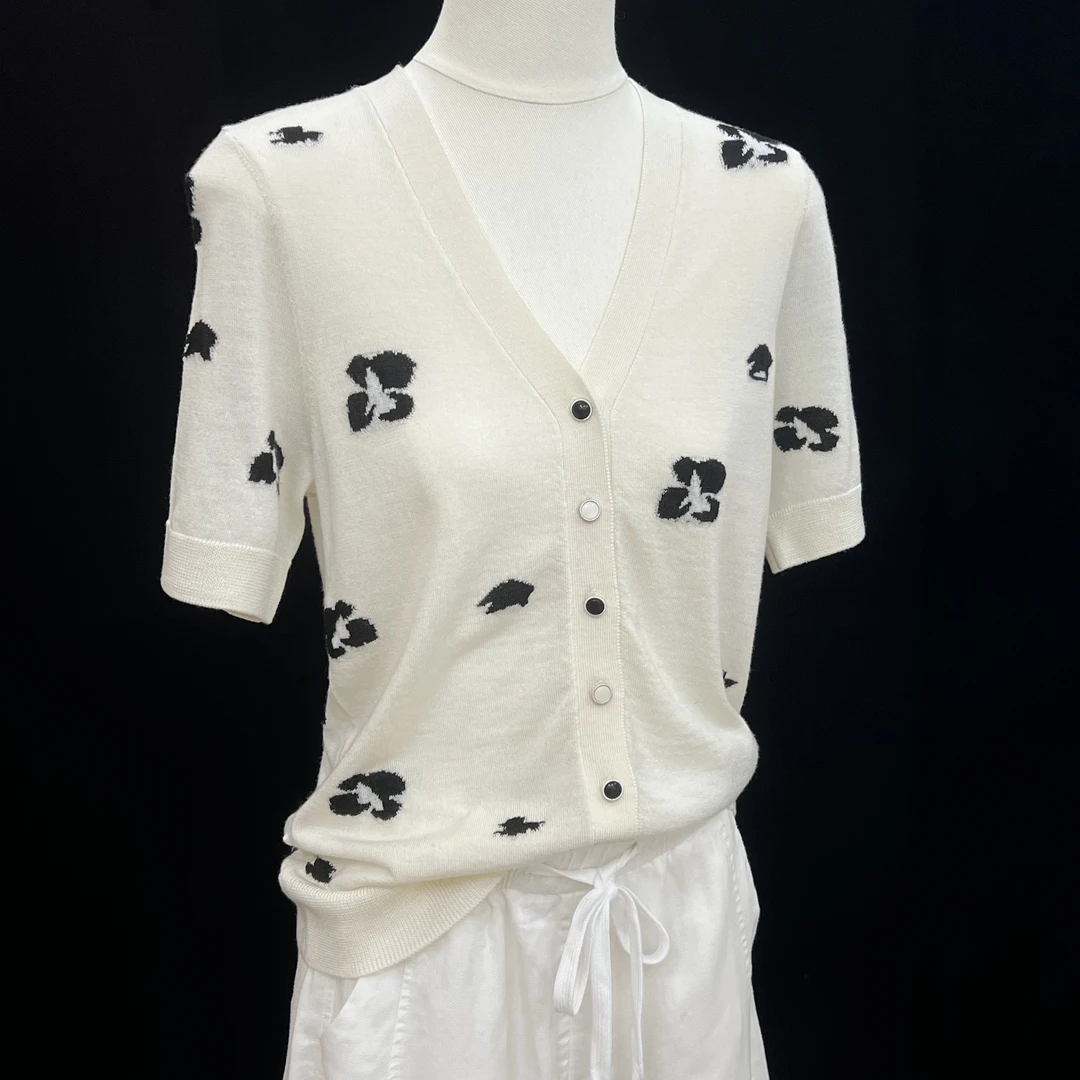 S.Y.C【黛花浅吟】丝 羊 毛V领嵌花半袖女短袖针织衫SYM25052