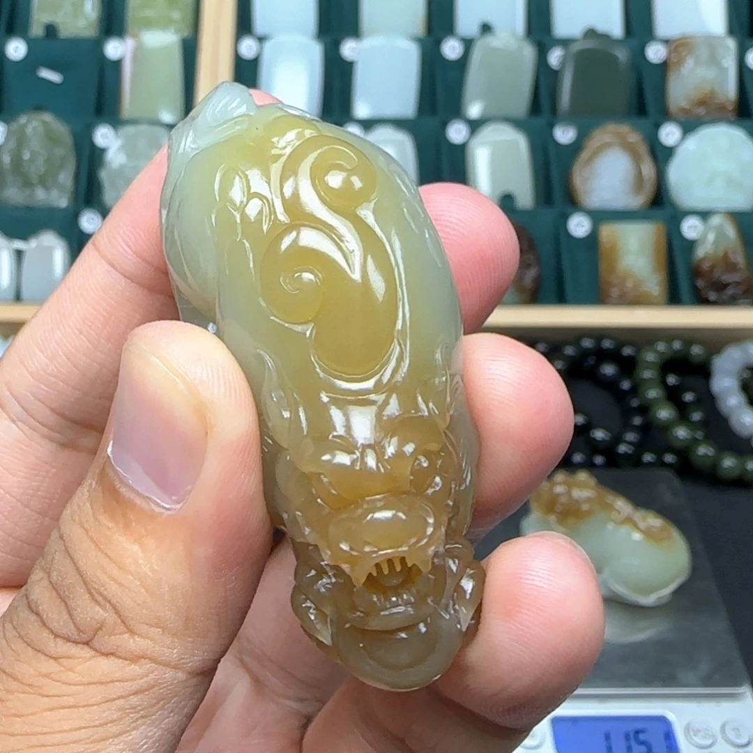 未镶嵌和田玉挂件
