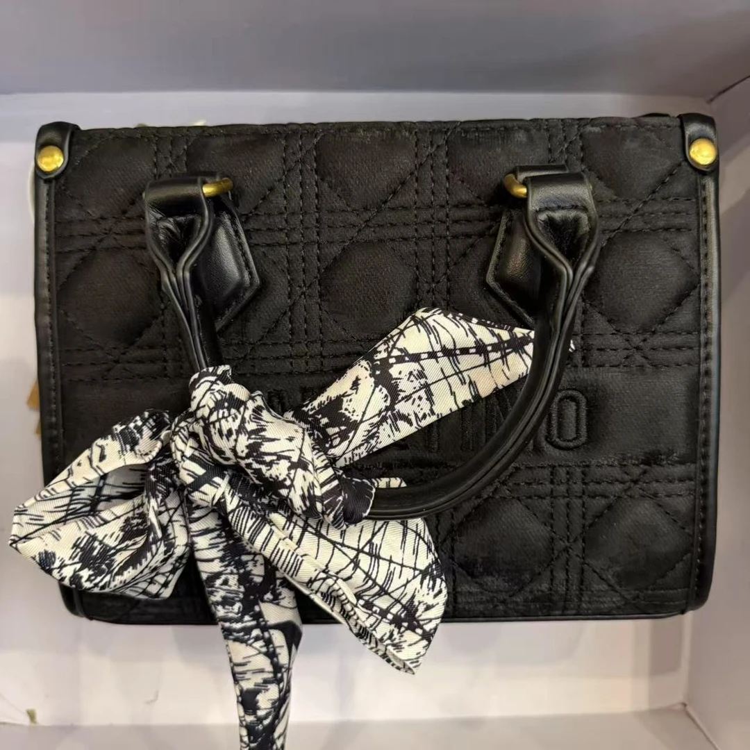 2025新款女士斜挎包