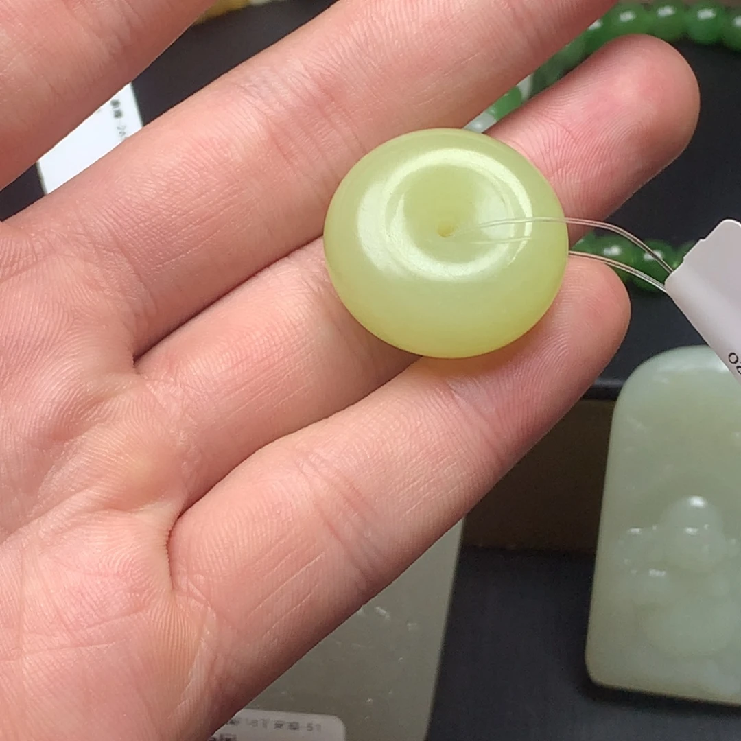 和田玉未镶嵌吊坠(不含链)