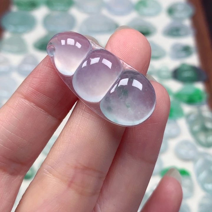 翡翠未镶嵌颈饰高冰飘花福豆