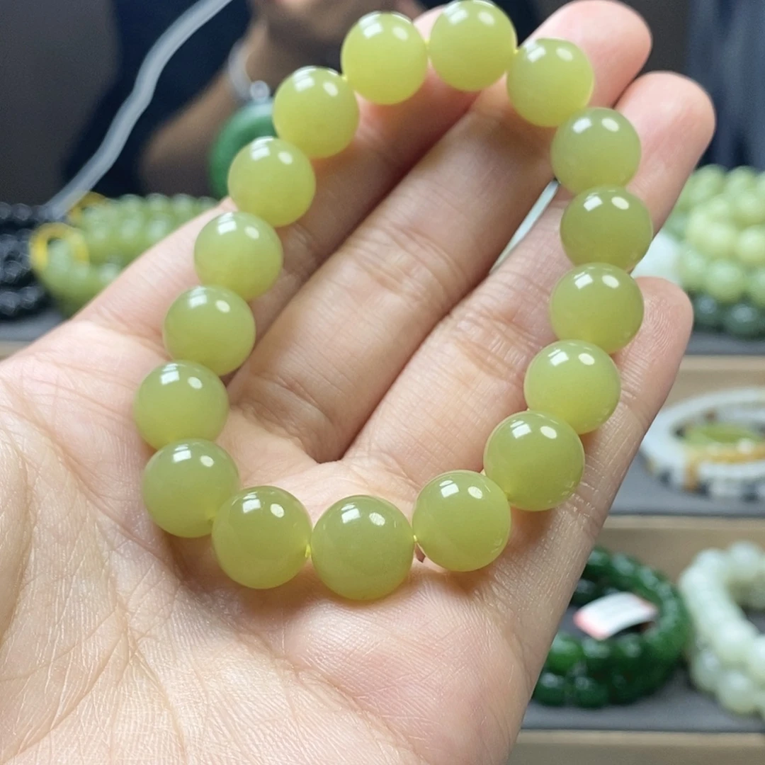 小***洲和田玉未镶嵌手链