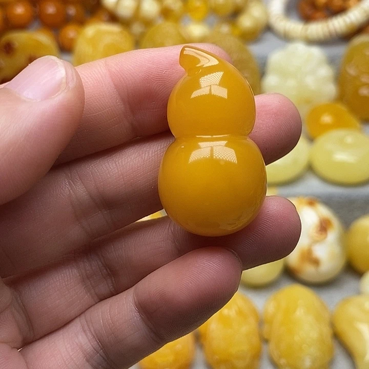 琥珀颈饰未镶嵌琥珀蜜蜡吊坠