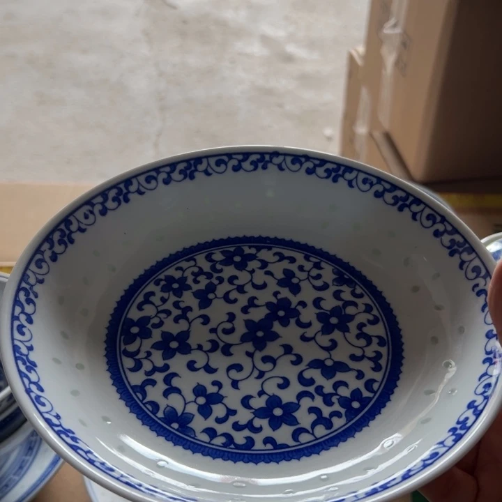 陶青花玲珑8寸紫荆花盘子