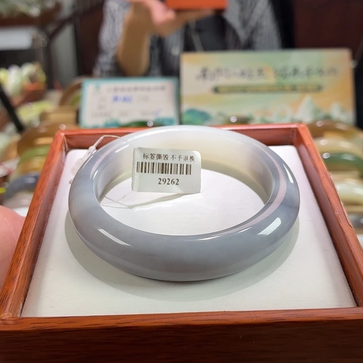 未镶嵌手镯和田玉30。 56/57