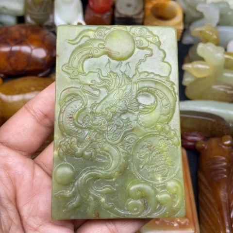 蛇纹石玉未镶嵌颈饰26