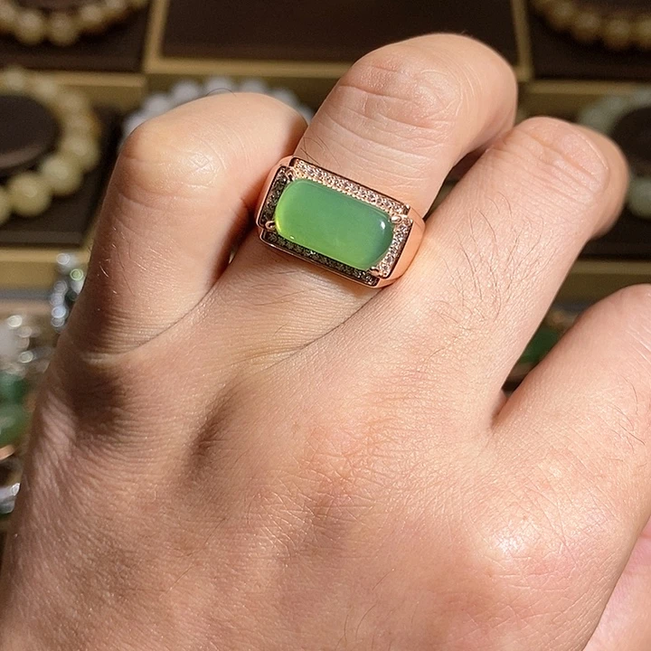 【闪购商品】银S925镶嵌戒指和田玉（碧玉）