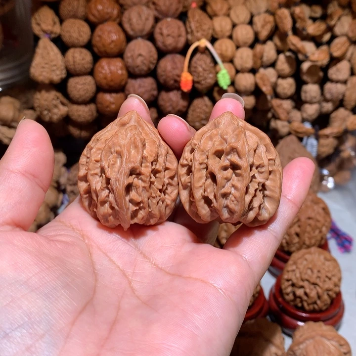 何***）核桃手串/手链曹大龙