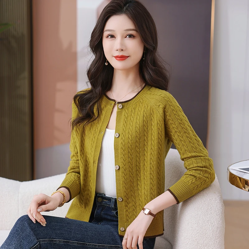 Mulan&Miusi/新款纯色麻花开衫针织外套经典百搭保暖中年妈妈装