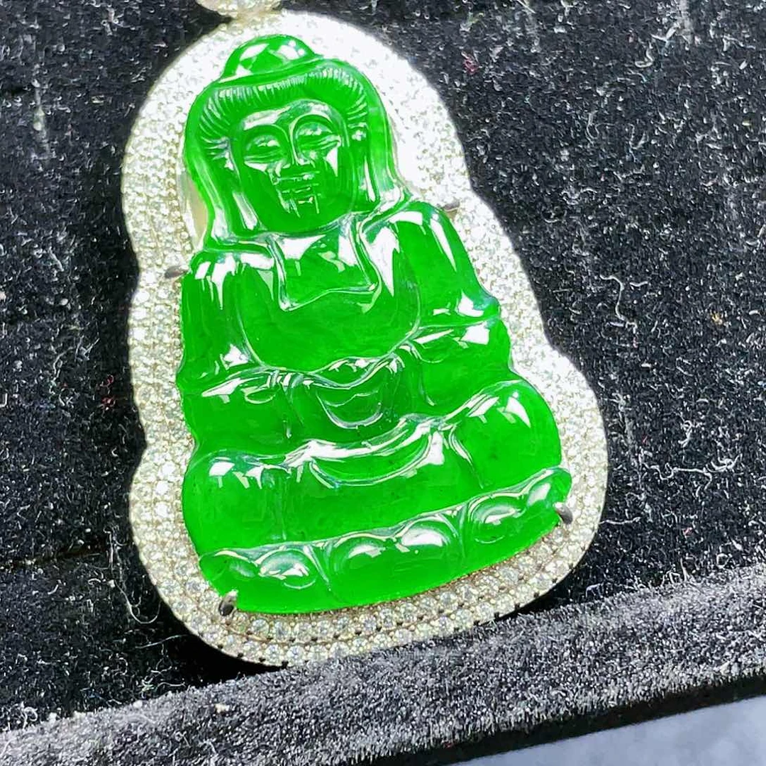 翡翠颈饰未镶嵌104，