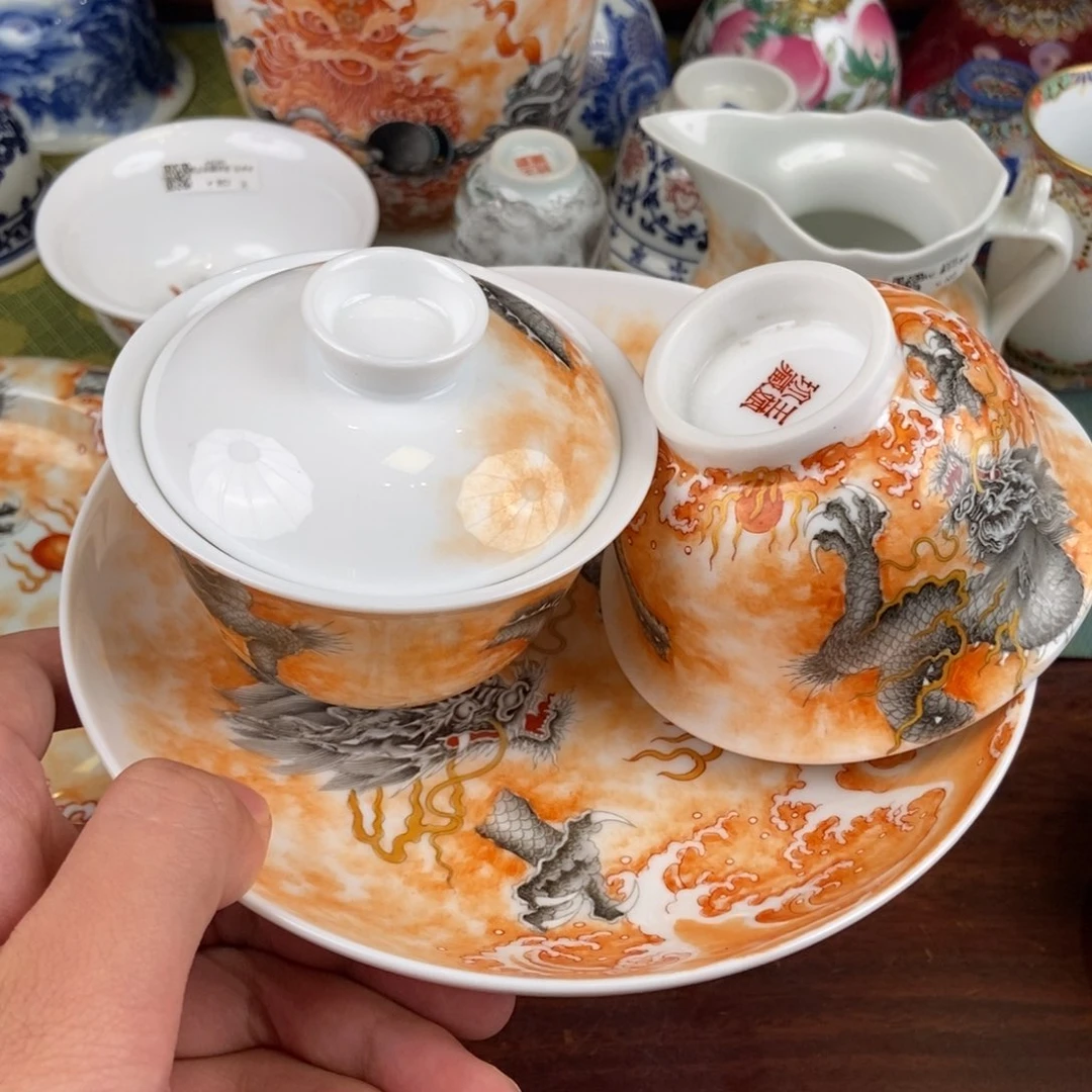 陶瓷的的设计师是一个