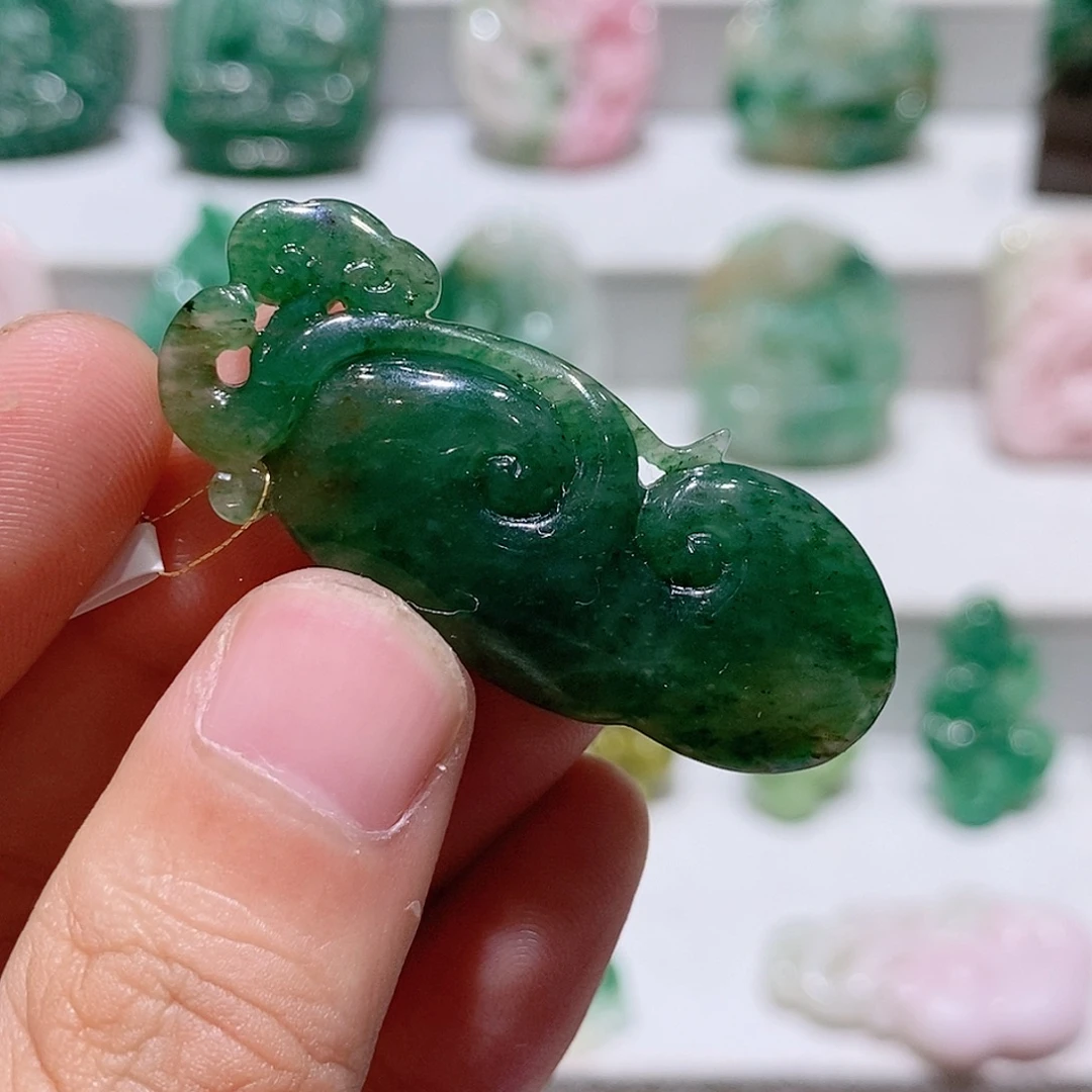 独山玉未镶嵌吊坠