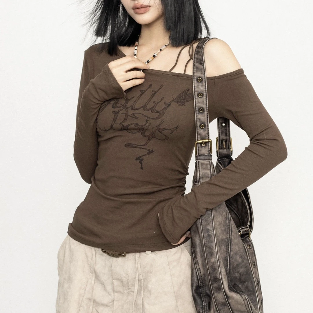 美式辣妹露肩设计感斜肩长袖T恤女2025春秋季新修身显瘦短款上衣