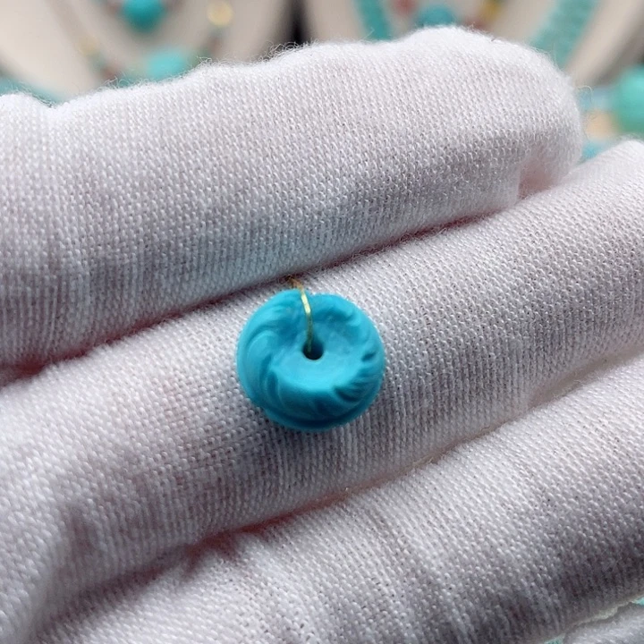 绿松石配饰未镶嵌