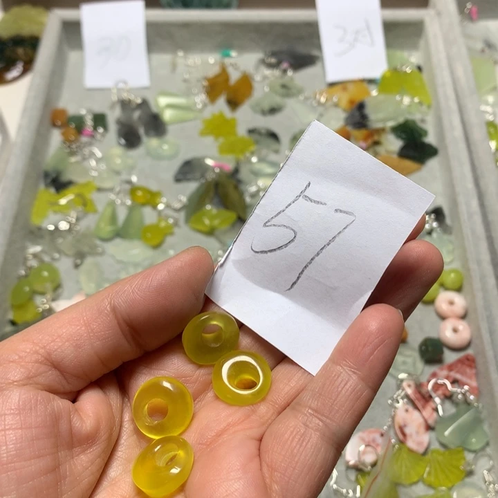 蛇纹石玉耳钉足银镀金镶嵌辞**尔