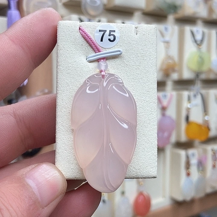 玛瑙/玉髓颈饰未镶嵌S****e