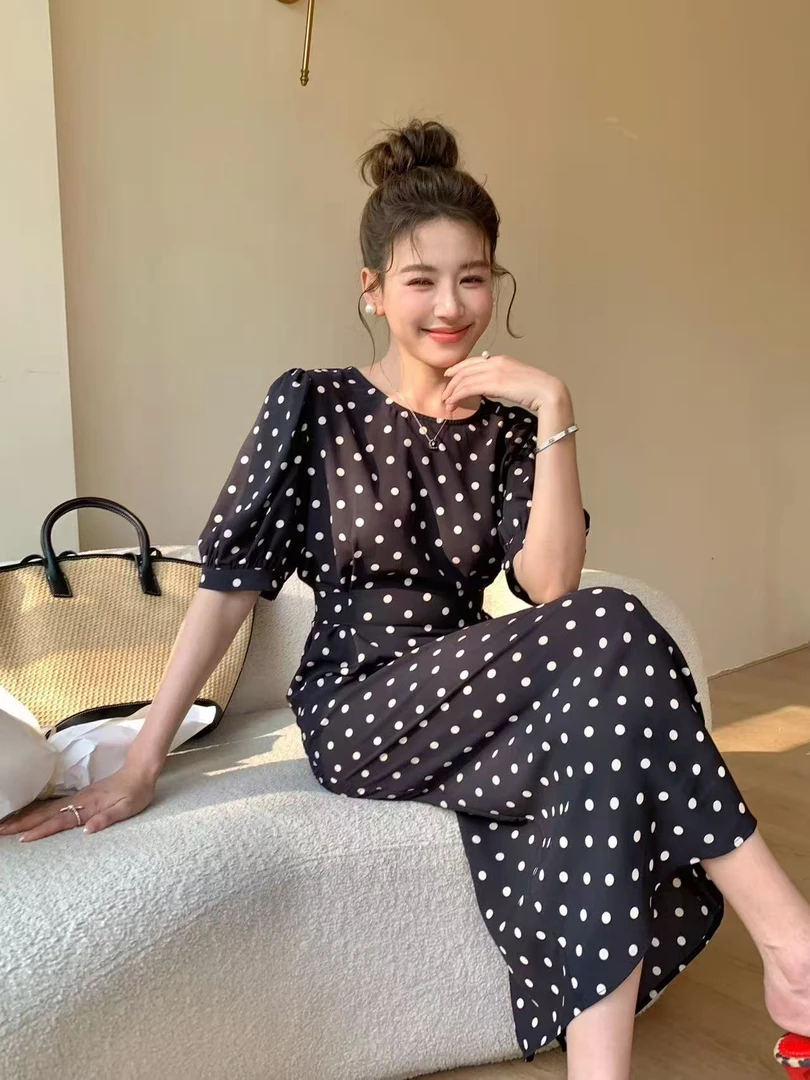 波点长裙显瘦时尚复古收腰短连衣裙连衣裙夏季韩版黑色泡泡袖