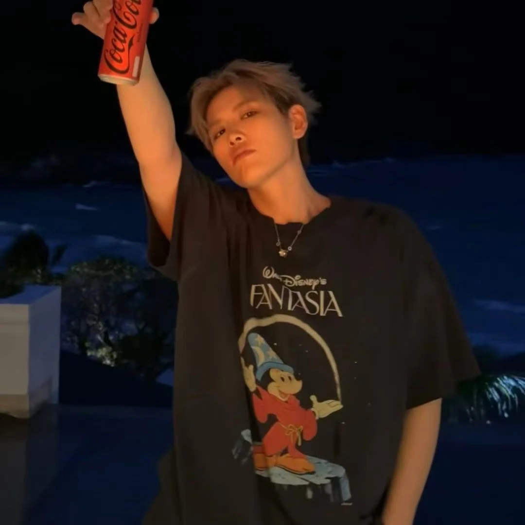 【魔法米奇】美式高街洗水做旧宽松vintage磨破短袖T恤男女同款