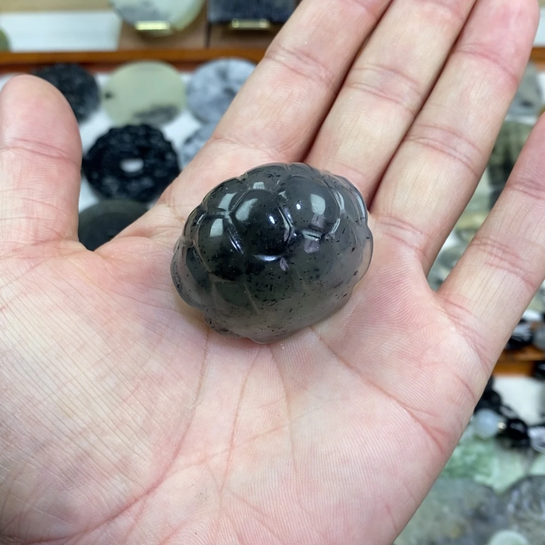 岫玉未镶嵌颈饰富甲手把吊坠