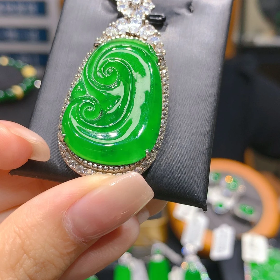 【闪购商品】颈饰银S925镶嵌翡翠4柒姐