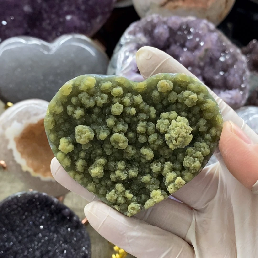 水晶水晶爱心有瑕疵未镶嵌