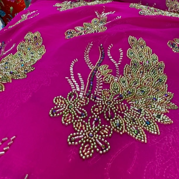 金婚时尚布料各种  لورا 3 مىتىر ئەستەر بار