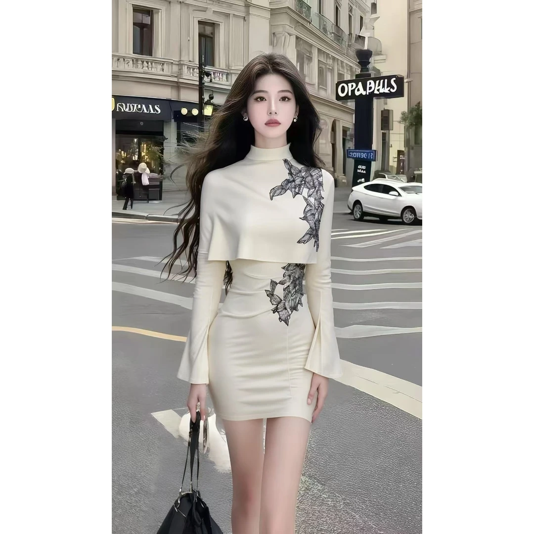 轻奢温婉显瘦气质名媛设计感杏色高领刺绣修身长袖收腰包臀连衣裙