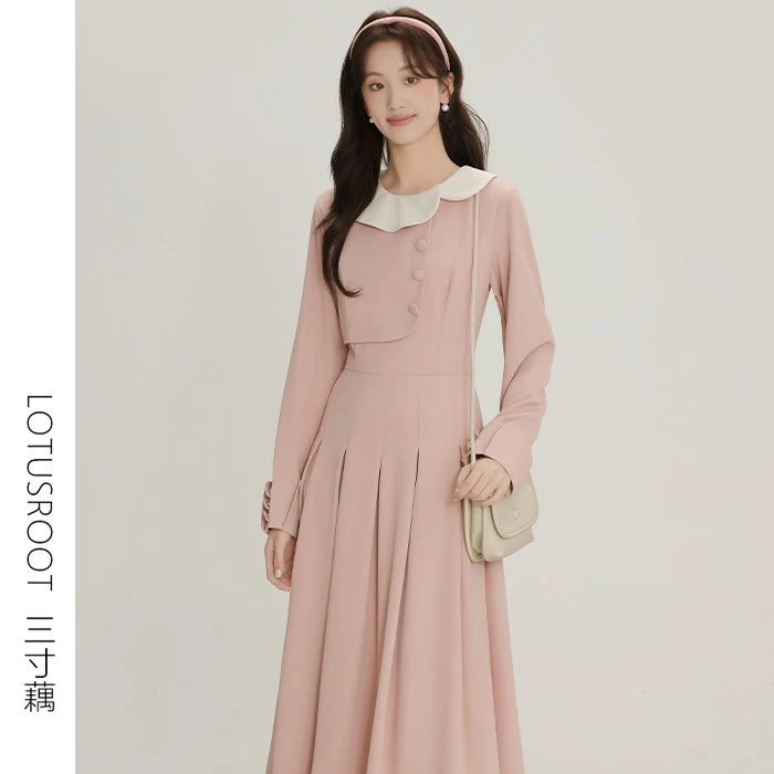 三寸藕【 恋人未满】秋季高级感粉色连衣裙设计感显瘦减龄中3205